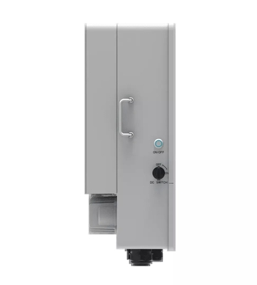 強力なデイ 16Kw 8kw シングルフェーズハイブリッドソーラーインバーター SUN-16K-SG01LP1-EU ソーラーストレージ