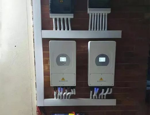 3相 12KWハイブリッド太陽光インバーター DCタイプII/ACタイプIII超電圧カテゴリー